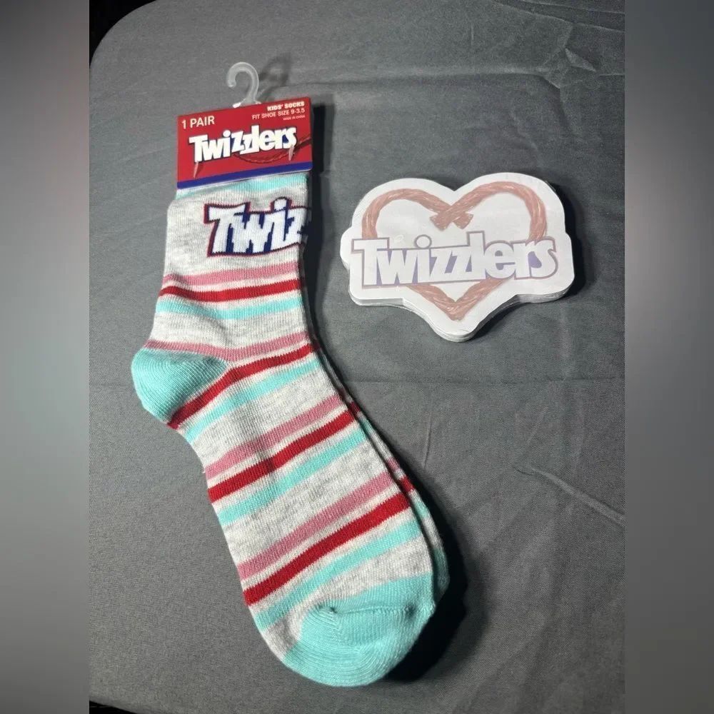 2 pc New Twizzlers Novelty Bundle NWT